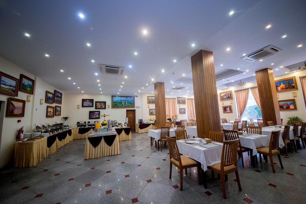 Reno Hotel Yangon Exterior photo