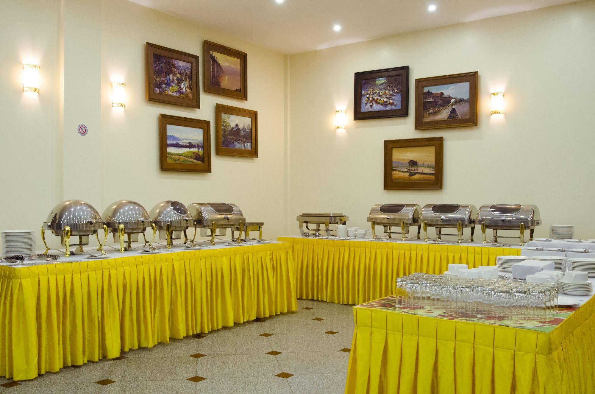 Reno Hotel Yangon Exterior photo